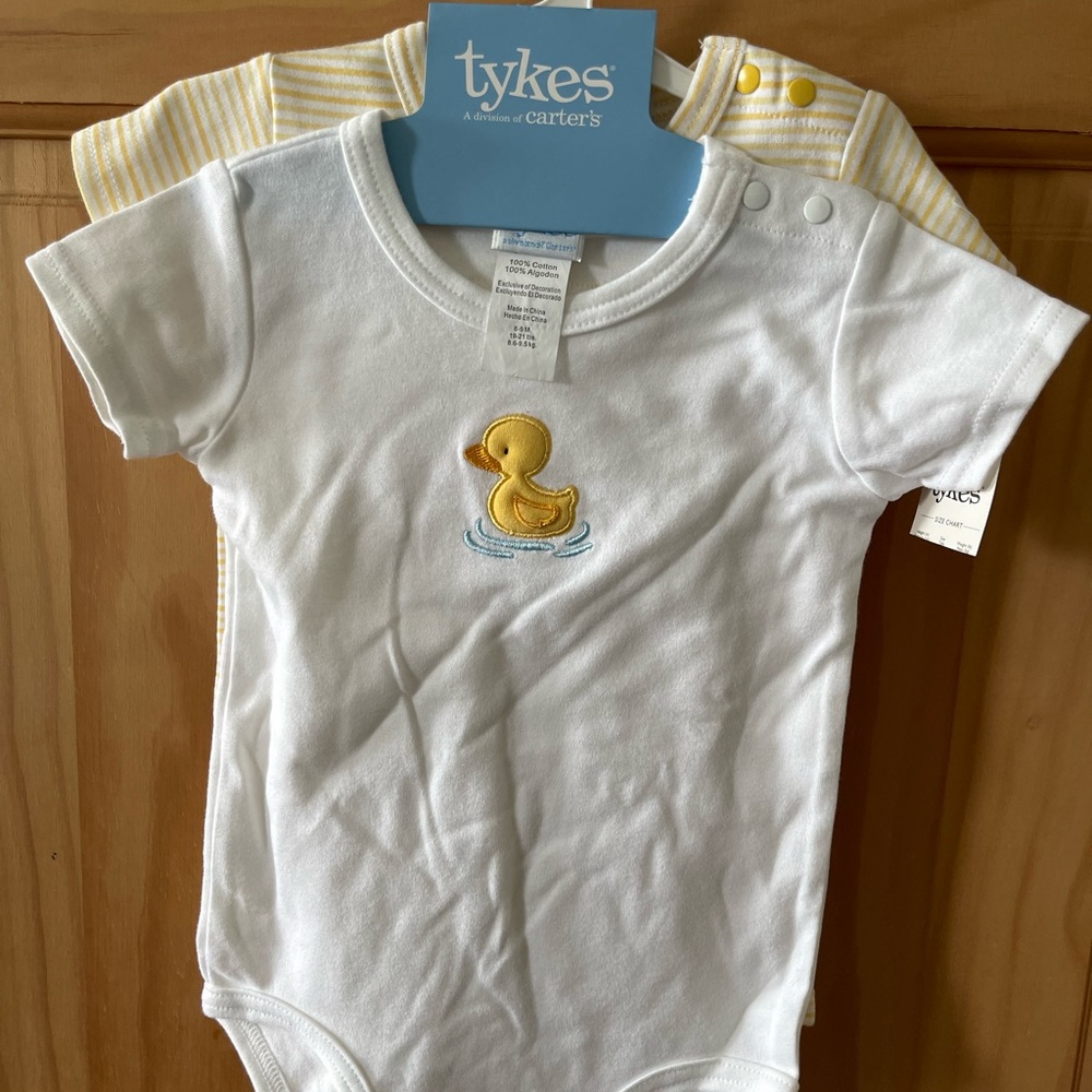 Carter's Tykes Baby 2 Piece Baby Onesies Set Size 6-9 Months